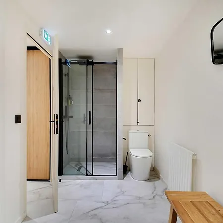 Private 12m Next To Gare De Lyon - Cremieux *